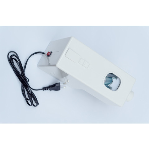 PELAMATIC electric walnut cracker